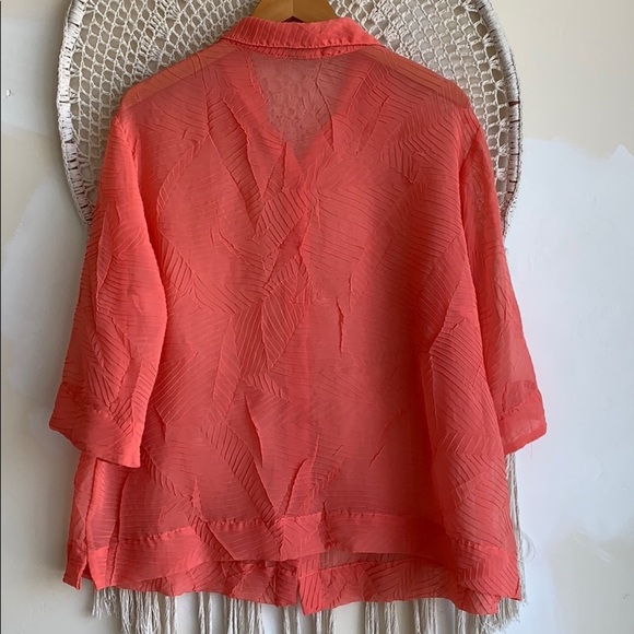 💛4 for $25 - Boho leaf textured button down sheer blouse. L/XL - Picture 7 of 8
